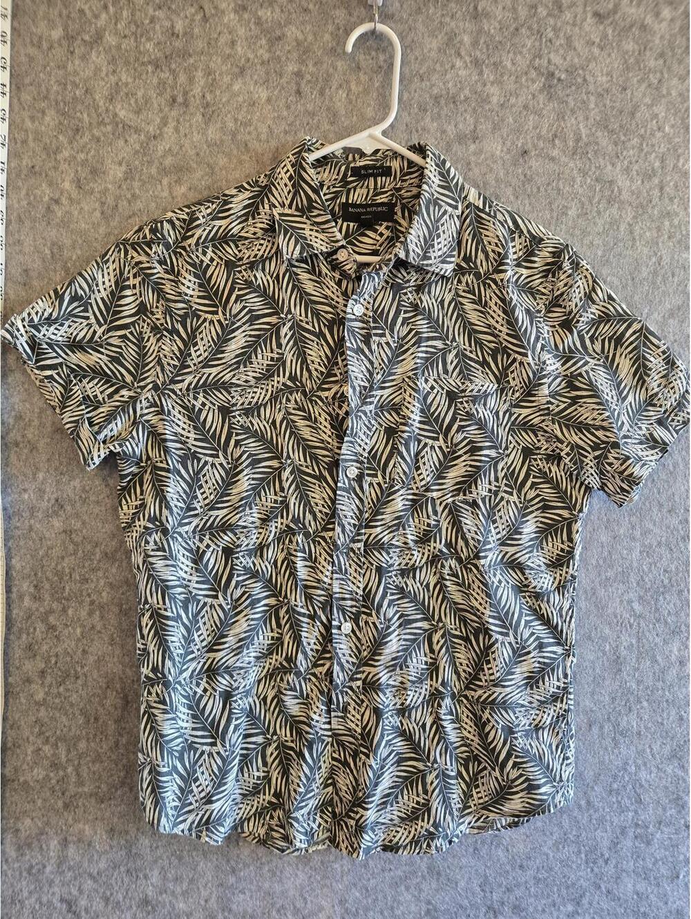 Classic Banana Republic Linen Short Sleeve Shirt M Green